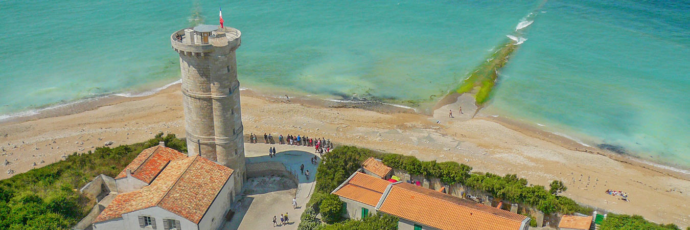 sejour phare des baleines